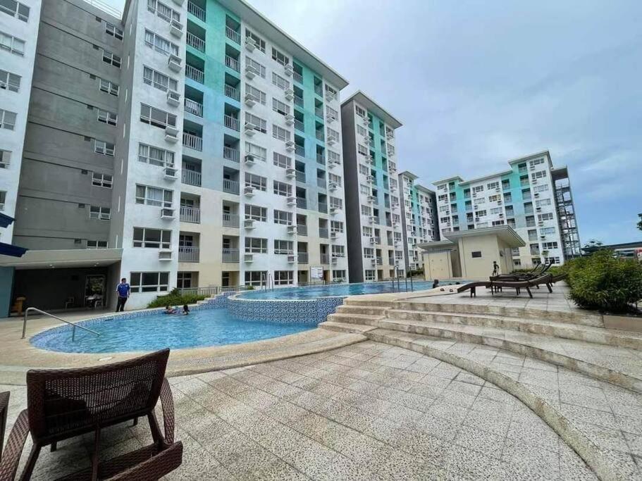Davao City Condo Living Made Easy Lifestyle Екстериор снимка